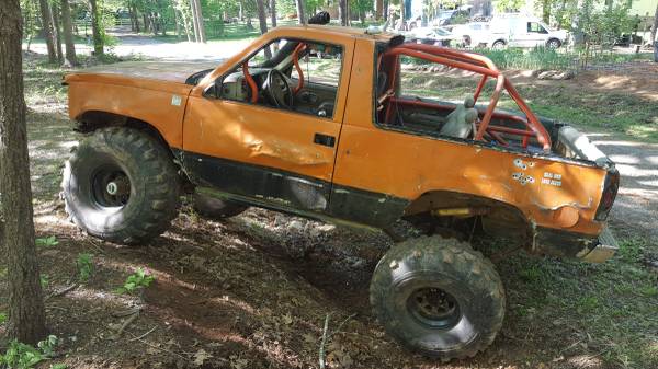 Chevy Tahoe Mud Truck for Sale - (NC)